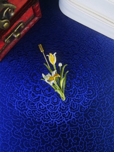 Cymbidium Handmade Flower Chanhua Brooch