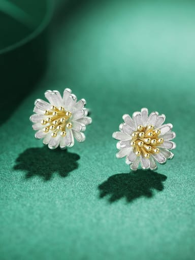 925 Sterling Silver White Flower Minimalist Stud Earring