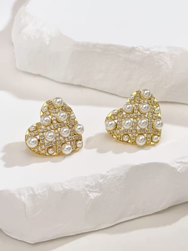custom Brass Imitation Pearl White Heart Minimalist Stud Earring