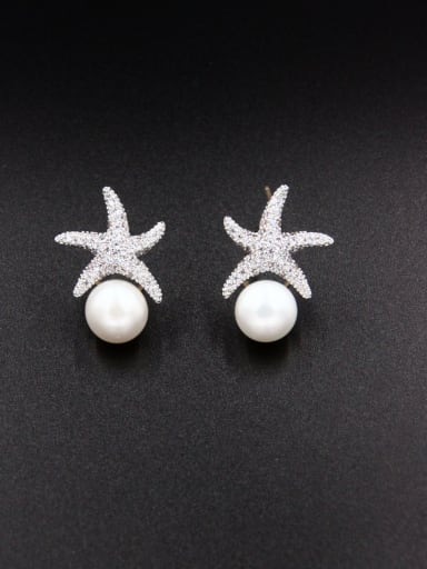 A Platinum Plated Stylish Pearl Studs stud Earring Of Star