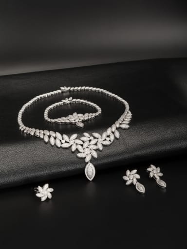 A Platinum Plated Stylish Zircon 4 Pieces Set Of Flower