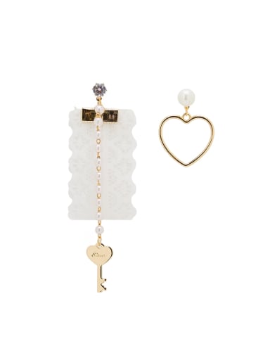 White color Gold Plated Chinlon Heart Pearl Drop drop Earring