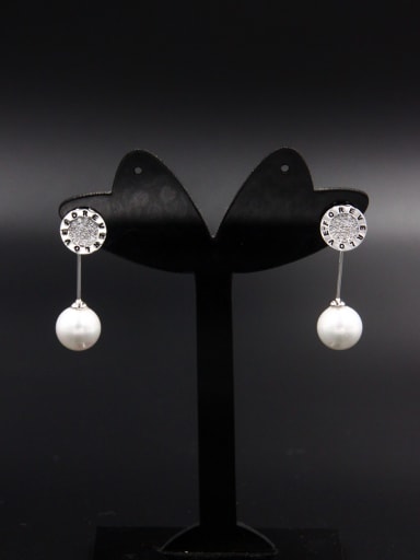 The new Platinum Plated Pearl Drop drop Earring with White