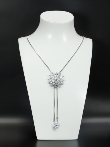 New design Platinum Plated Flower Zircon Necklace in White color