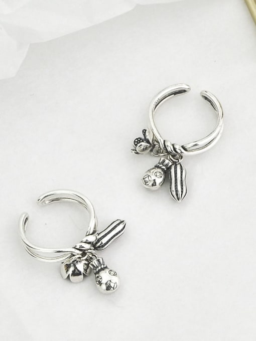 SHUI Vintage Sterling Silver With Platinum Plated Vintage Horse Peanut Free Size Rings