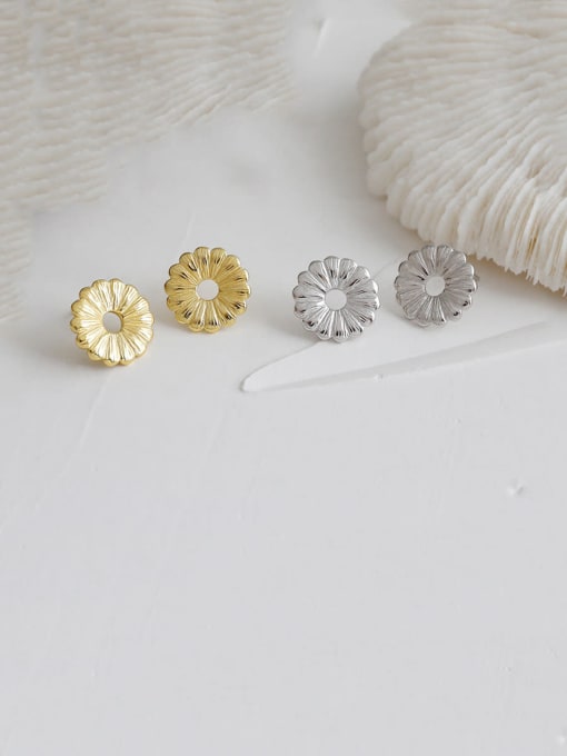 DAKA 925 Sterling Silver With Gold Plated Simplistic Flower Stud Earrings 0