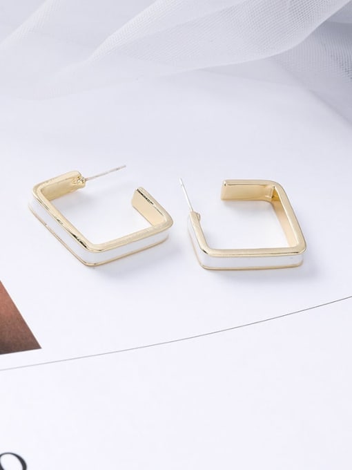 B white Alloy With Gold Plated Simplistic Geometric Stud Earrings
