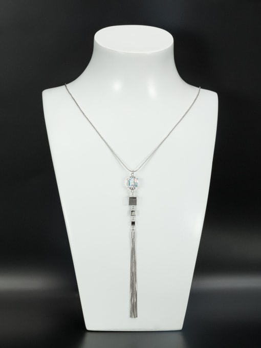 Lauren Mei A Platinum Plated Stylish Zircon Necklace Of chain 0