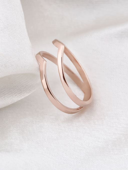 OUXI Simple Style 18K Rose Gold Titanium Heart-shaped Women Stacking Ring 2