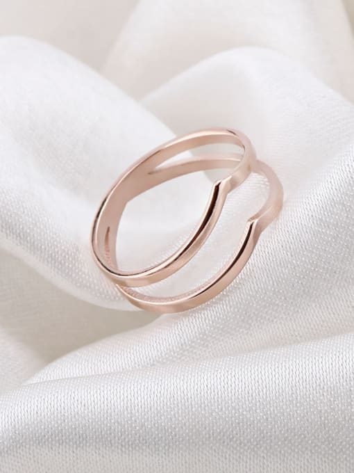 OUXI Simple Style 18K Rose Gold Titanium Heart-shaped Women Stacking Ring 1