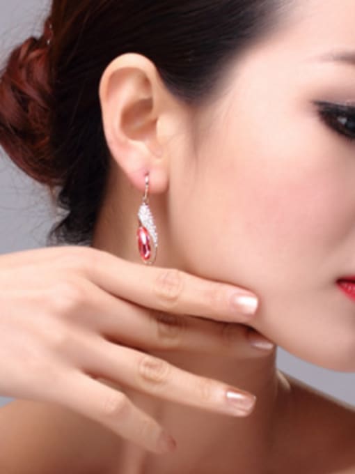 OUXI Women Fashion Austria Crystal Stud Cluster earring 1