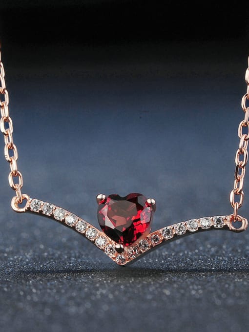 ZK Heart-shape Red Garnet Simple Women Clavicle Necklace 1