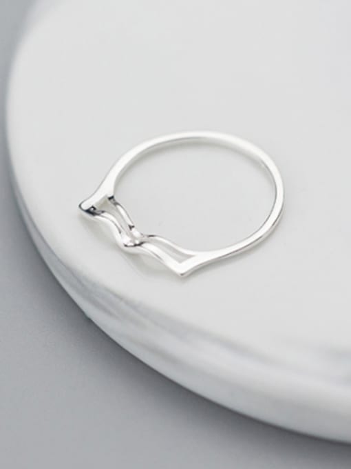 white Women Fashion Wave Shaped S925 Silver Ring