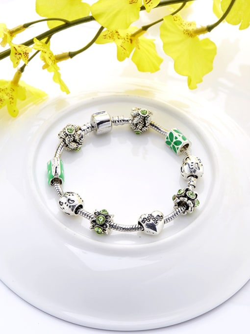 Silvery Elegant Green Rhinestone Handmade Beaded Bracelet