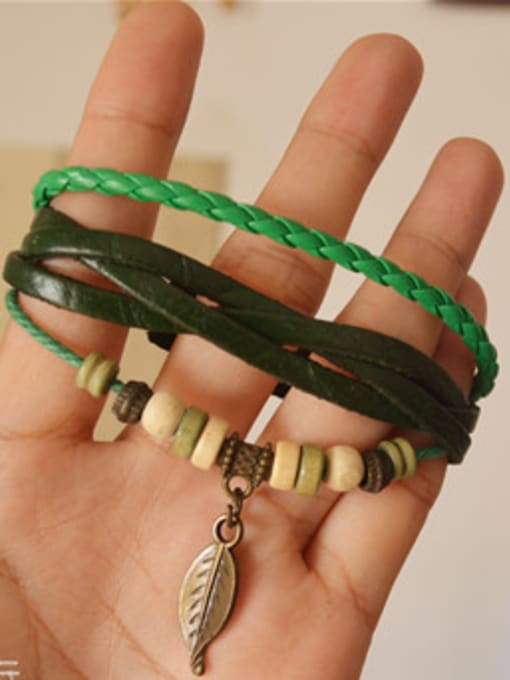 Green Retro Unisex Cownhide Leather Bracelet