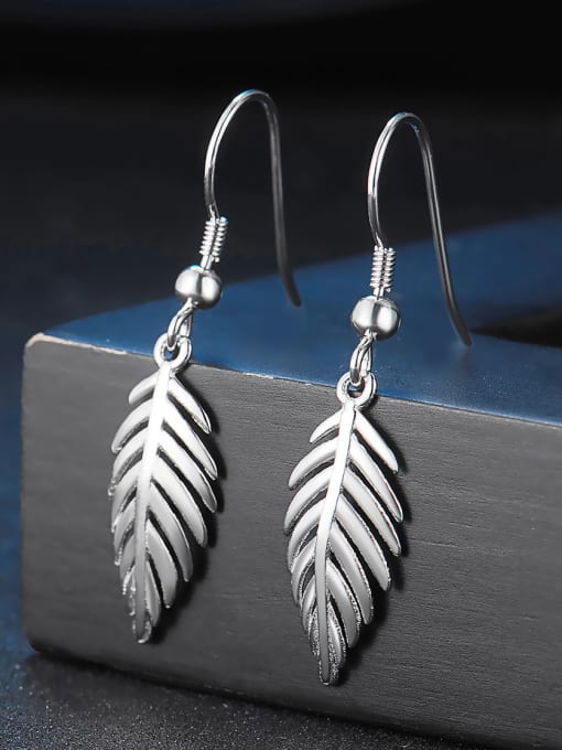 ZK Simple Leaf 925 Sterling Silver Earrings 0