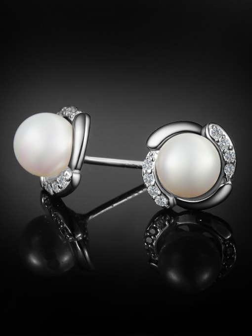 SANTIAGO Fashion White Artificial Pearl Cubic Zirconias Stud Earrings 1