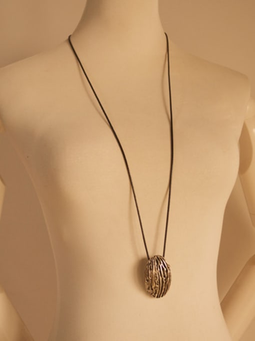 Dandelion Women Vintage Oval Shaped Necklace 1