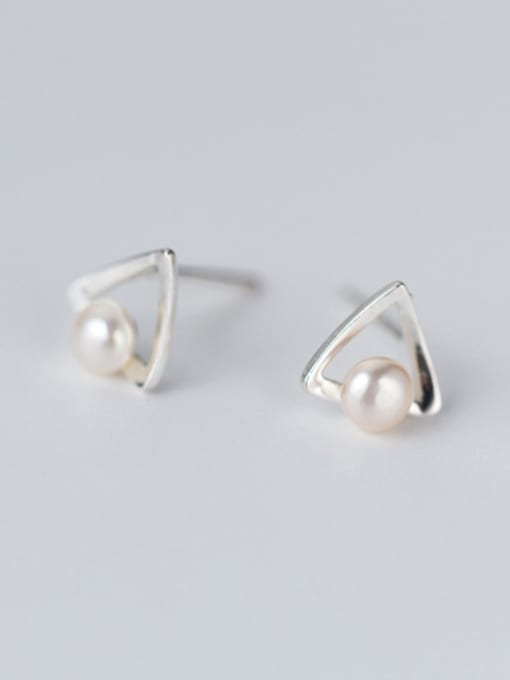 Rosh All-match Triangle Shaped Artificial Pearl Stud Earrings 0