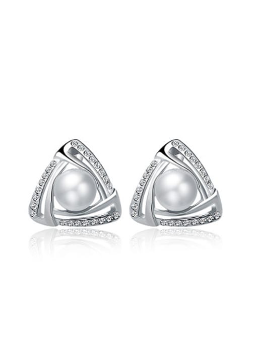 Ronaldo Charming Triangle Shaped Artificial Pearl Stud Earrings 0