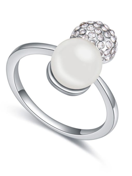 White Fashionable Imitation Pearl Shiny Crystals-covered Bead Alloy Ring
