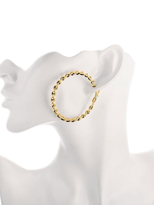 OUXI Simple Gold Plated Wave Hoop Earrings 1