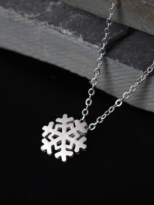 SILVER MI Romance Snowflake Women Clavicle Necklace 1