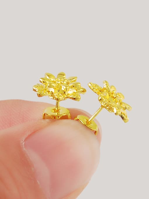 Yi Heng Da Vintage 24K Gold Plated Flower Shaped Stud Earrings 2