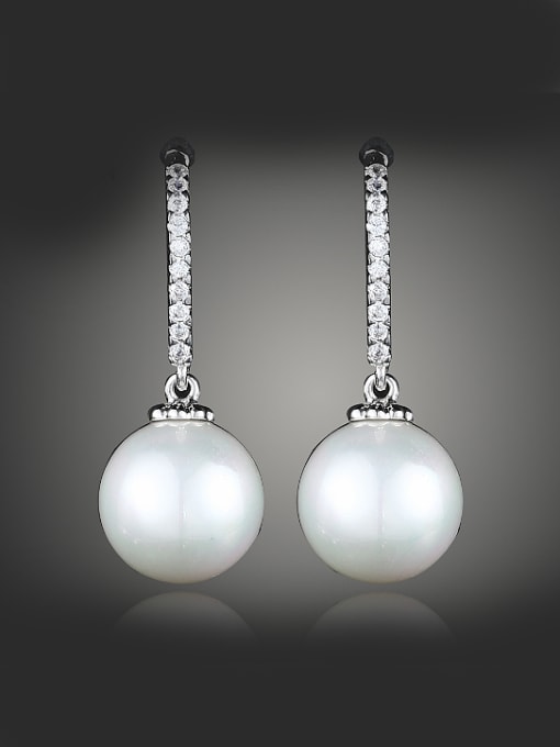 Wei Jia Fashion White Artificial Pearl Zirconias Copper Stud Earrings 0