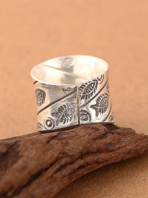 Peng Yuan Personalized Tiny Fishes Silver Ring 2