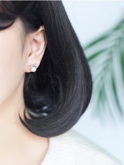 Rosh Fashion Cross Shaped Artificial Pearl S925 Silver Stud Earrings 1