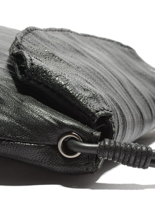 RUI Sheepskin simple pleated magnetic buckle one shoulder slanting hoist bag 6