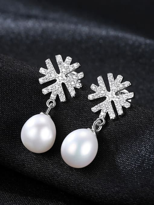 White-3C01 925 Sterling Silver With Platinum Plated Simplistic Snowflake Drop Earrings