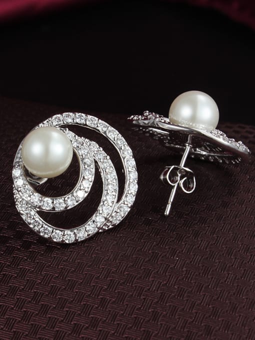 SANTIAGO Exquisite Multi Circle Artificial Pearl Stud Earrings 1