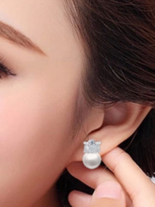AI Fei Er Fashion Little Shiny Crown Imitation Pearl Stud Earrings 1
