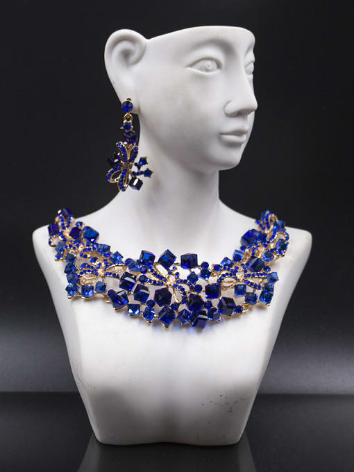 Lan Fu 2018 2018 Irregular Glass Rhinestones Two Pieces Jewelry Set 1