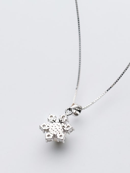 Rosh Fashionable Flower Shaped Artificial Pearl S925 Silver Pendant 1