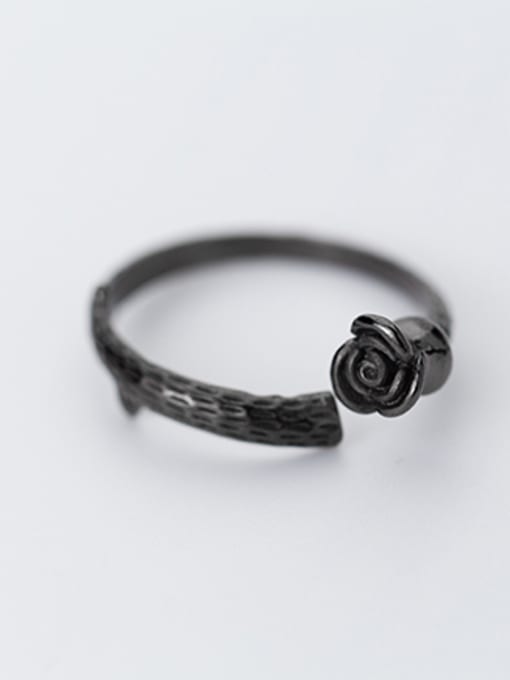Rosh Vintage Black Gun Plated Flower Shaped S925 Silver Ring 0