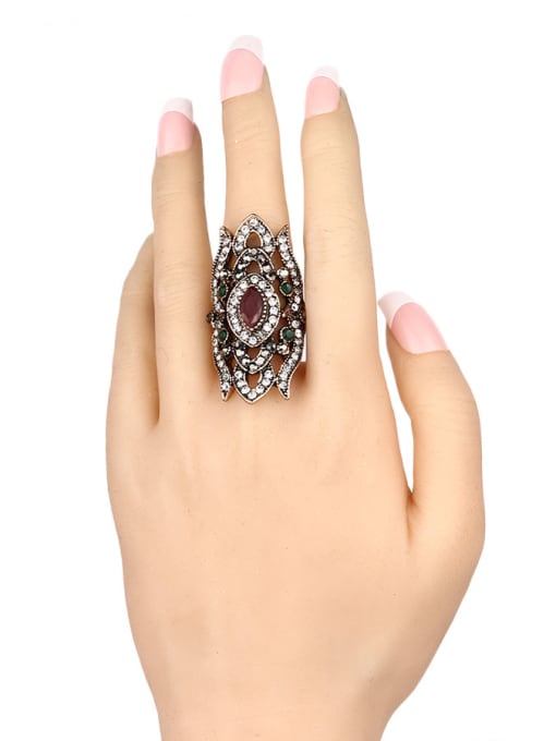 Gujin Retro style Exaggerated Resin Crystals Ring 1