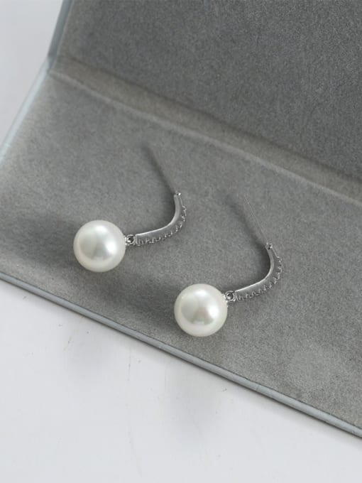 Wei Jia Fashion White Artificial Pearl Zirconias Copper Stud Earrings 2