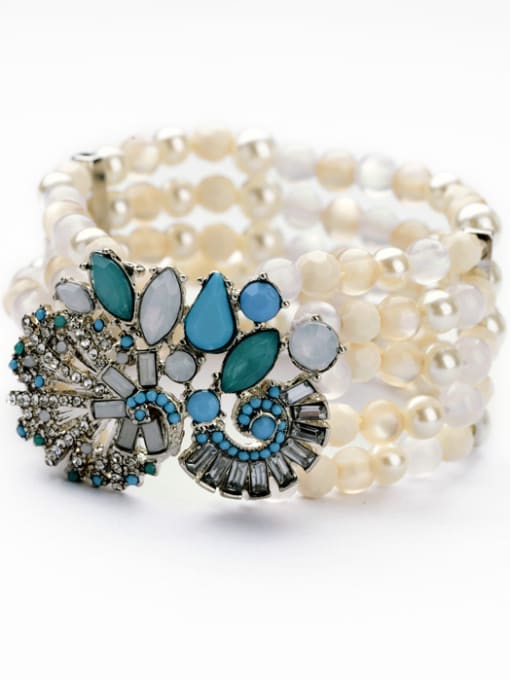 KM Exaggerate Artificial Pearls Flower Bracelet 1