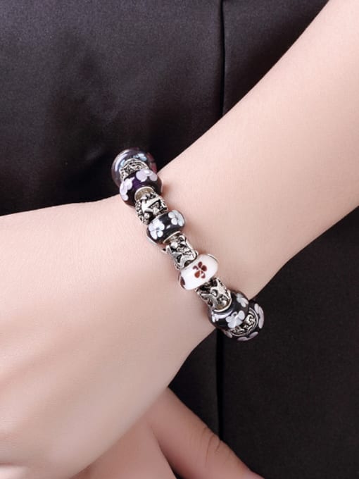 OUXI Retro Decorations Flowery Glass Beads Bracelet 1