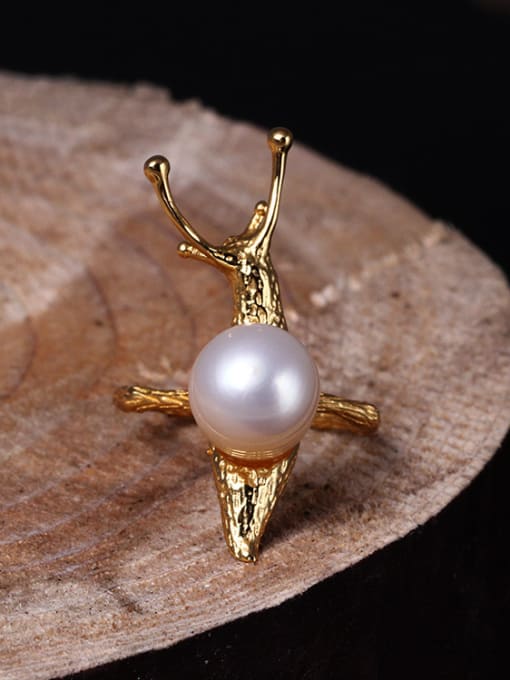 SILVER MI Fashionable Freshwater Pearl Snail-shape Opening Ring 0