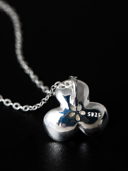 SILVER MI Simple Artificial Pearl 925 Silver Flower Necklace 3