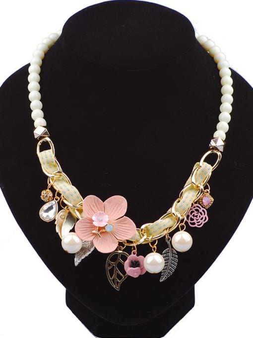 white Elegant Cloth Flower Resin Beads Gold Plated Alloy Necklace