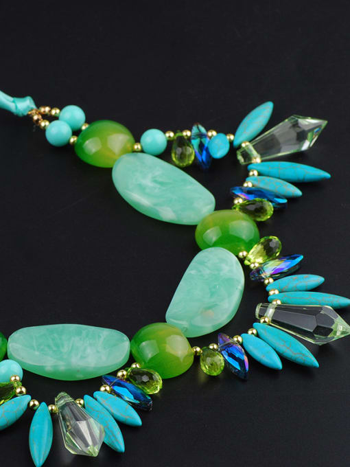 Qunqiu Exaggerated Turquoise stones Green Resin Alloy Necklace 1