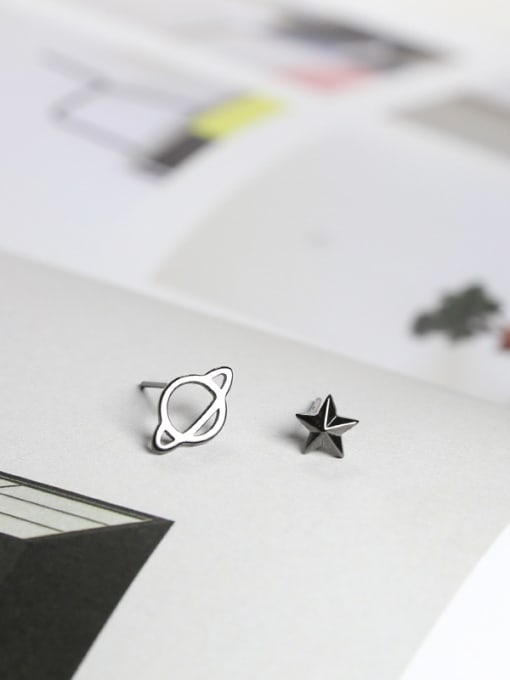 Peng Yuan Asymmetrical Tiny Black Planet Star 925 Silver Stud Earrings 2