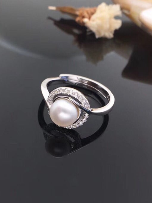 EVITA PERONI Freshwater Pearl Zircon Round Ring 0