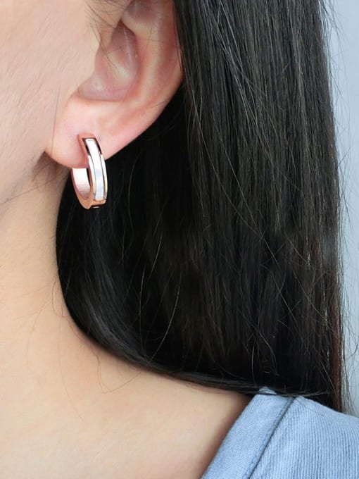 JINDING Titanium Elegant Fashion Shell hoop earring 1