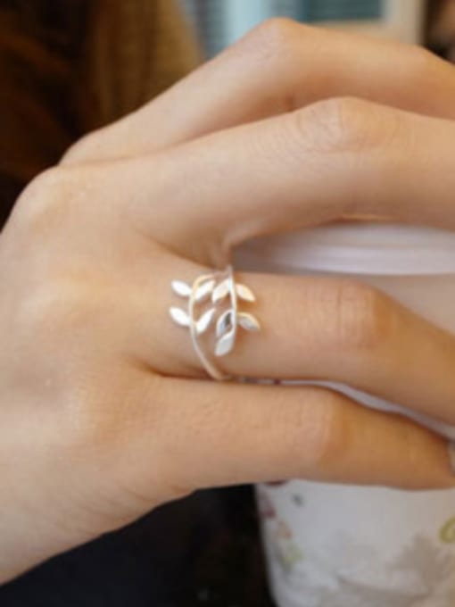 DAKA Simple Little Leaves Silver Opening Ring 1